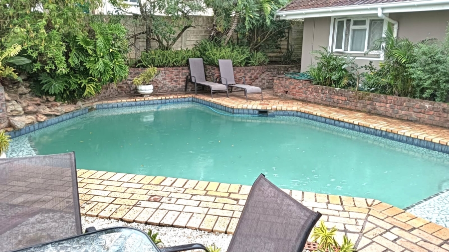4 Bedroom Property for Sale in Beacon Bay Eastern Cape